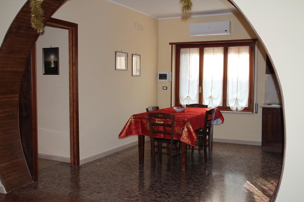 B&B A Casa Di Nonna Фонді Екстер'єр фото