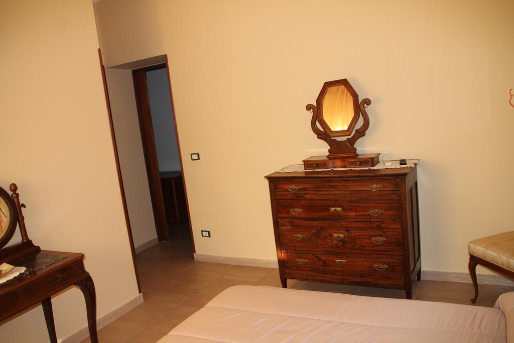 B&B A Casa Di Nonna Фонді Екстер'єр фото