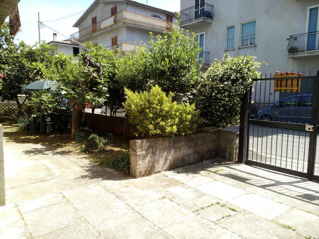 B&B A Casa Di Nonna Фонді Екстер'єр фото