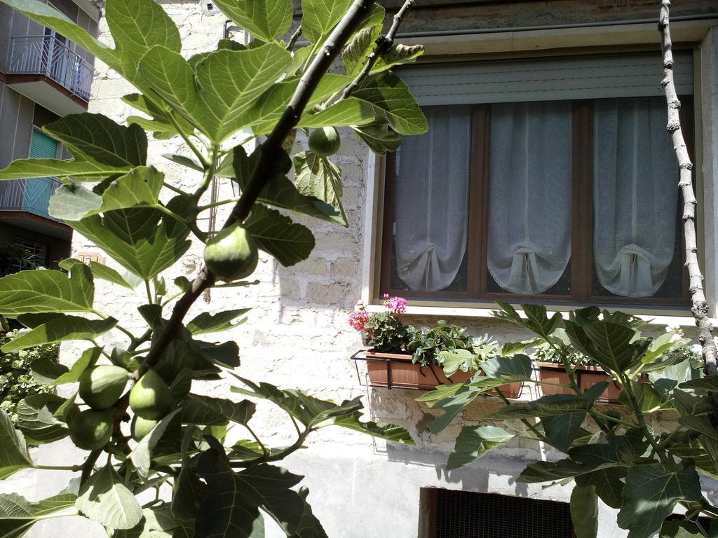B&B A Casa Di Nonna Фонді Екстер'єр фото