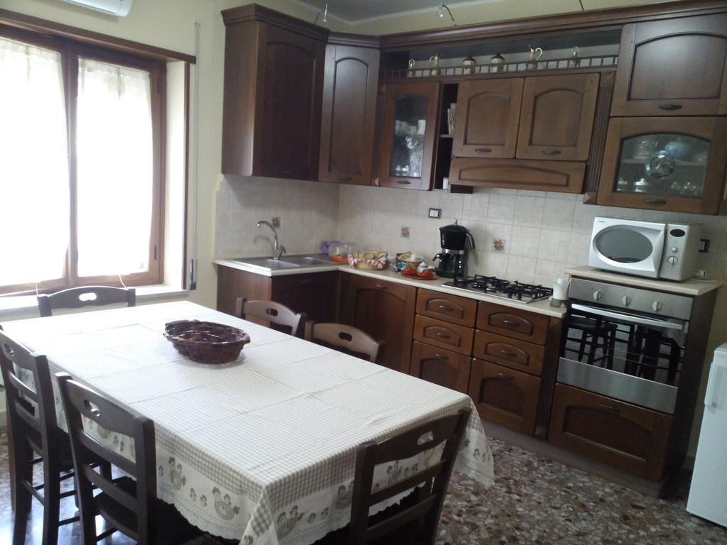 B&B A Casa Di Nonna Фонді Екстер'єр фото