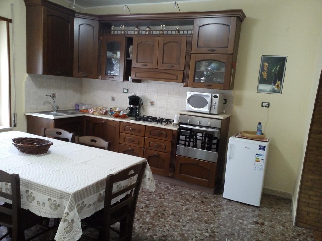B&B A Casa Di Nonna Фонді Екстер'єр фото