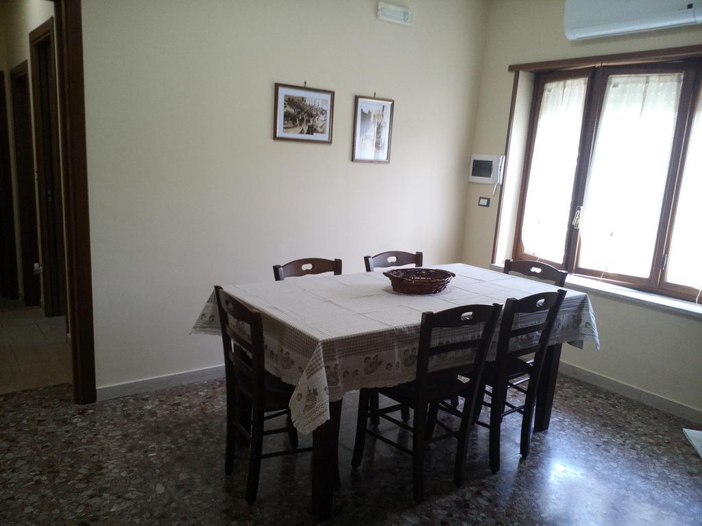 B&B A Casa Di Nonna Фонді Екстер'єр фото