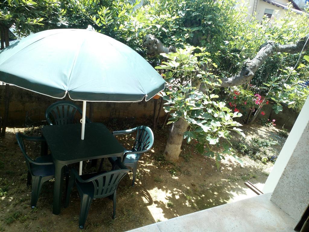 B&B A Casa Di Nonna Фонді Екстер'єр фото